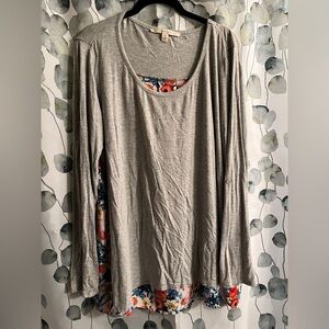 Women’s Hawthorn Gray Floral long Sleeve Top Size - 2X